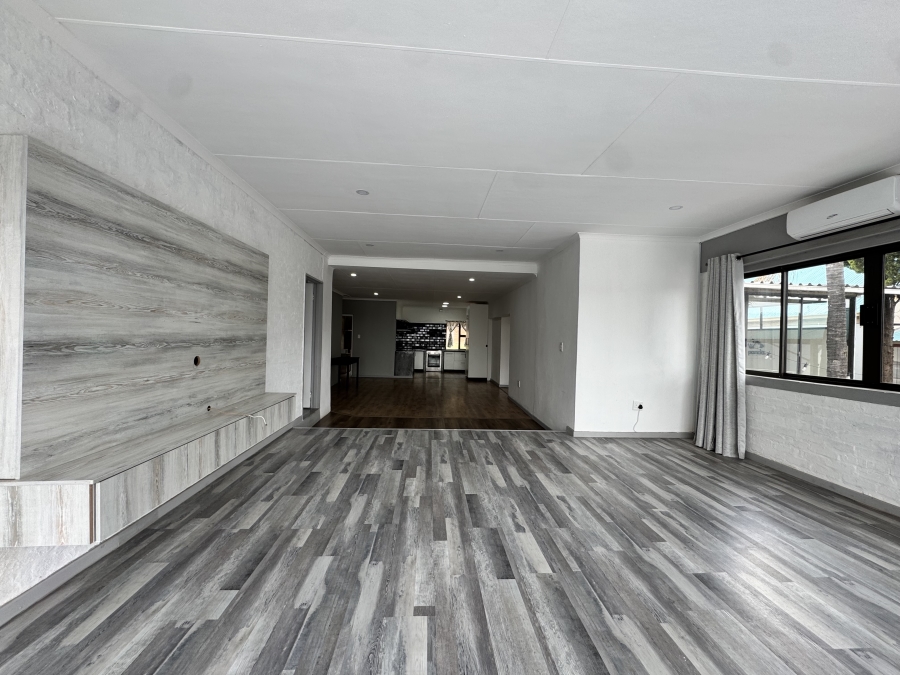 3 Bedroom Property for Sale in Wilkoppies North West